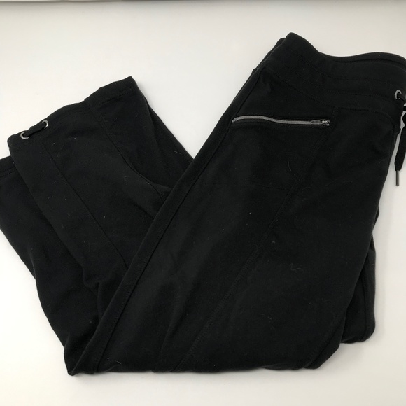 Athleta Pants - Athleta Black Knit Leggings Crops Zipper Pockets